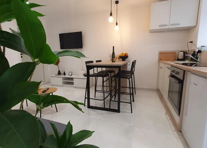 Vacation Liberation * Split